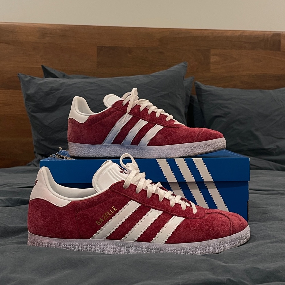 Adidas Gazelle Sneakers in Red Suede